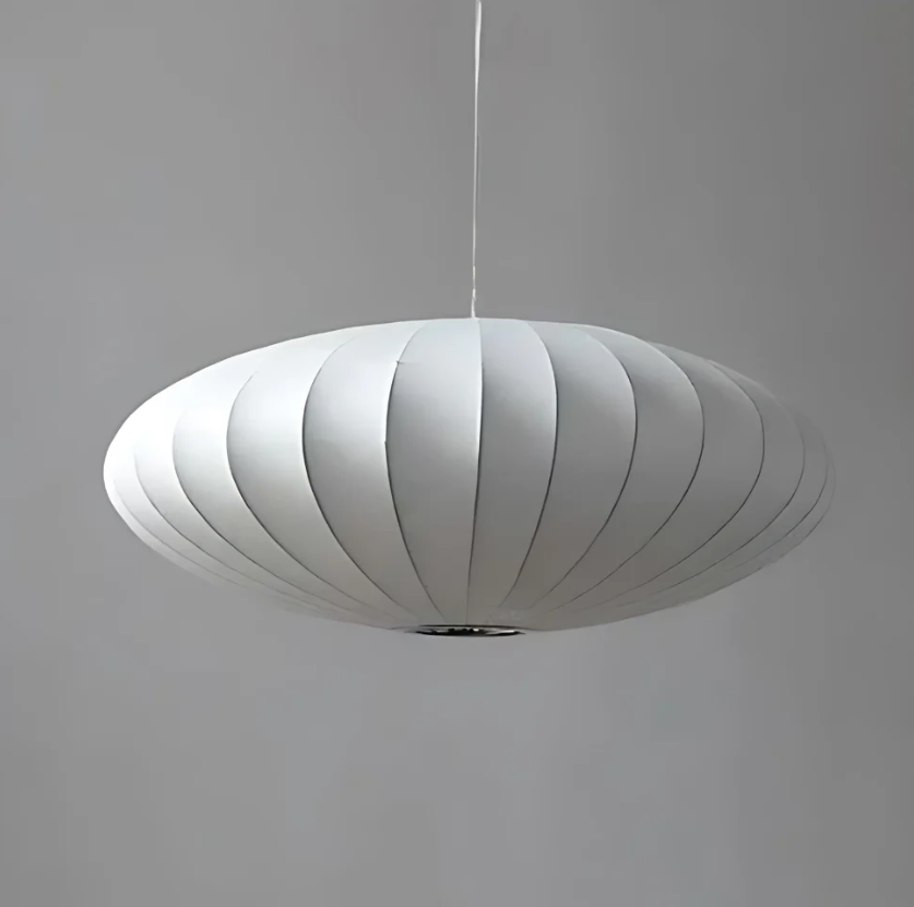Lustre de Soie – Elegant Hængelampe i Silke og Metal