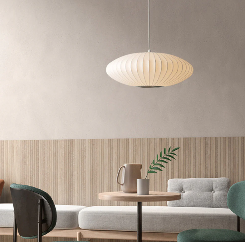 Lustre de Soie – Elegant Hængelampe i Silke og Metal