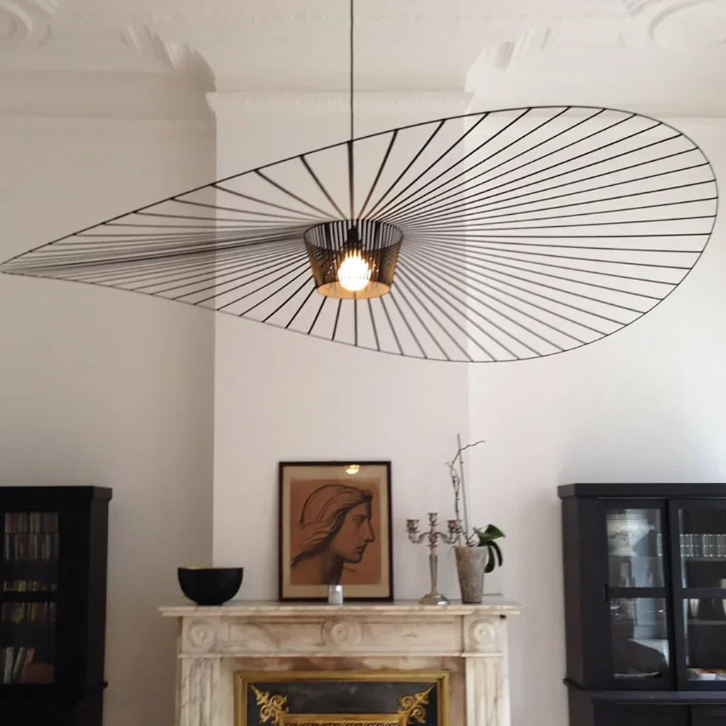 Rosland Vertigo Pendellampe – Elegant Chapeau de Paille Design i Metal og Glas