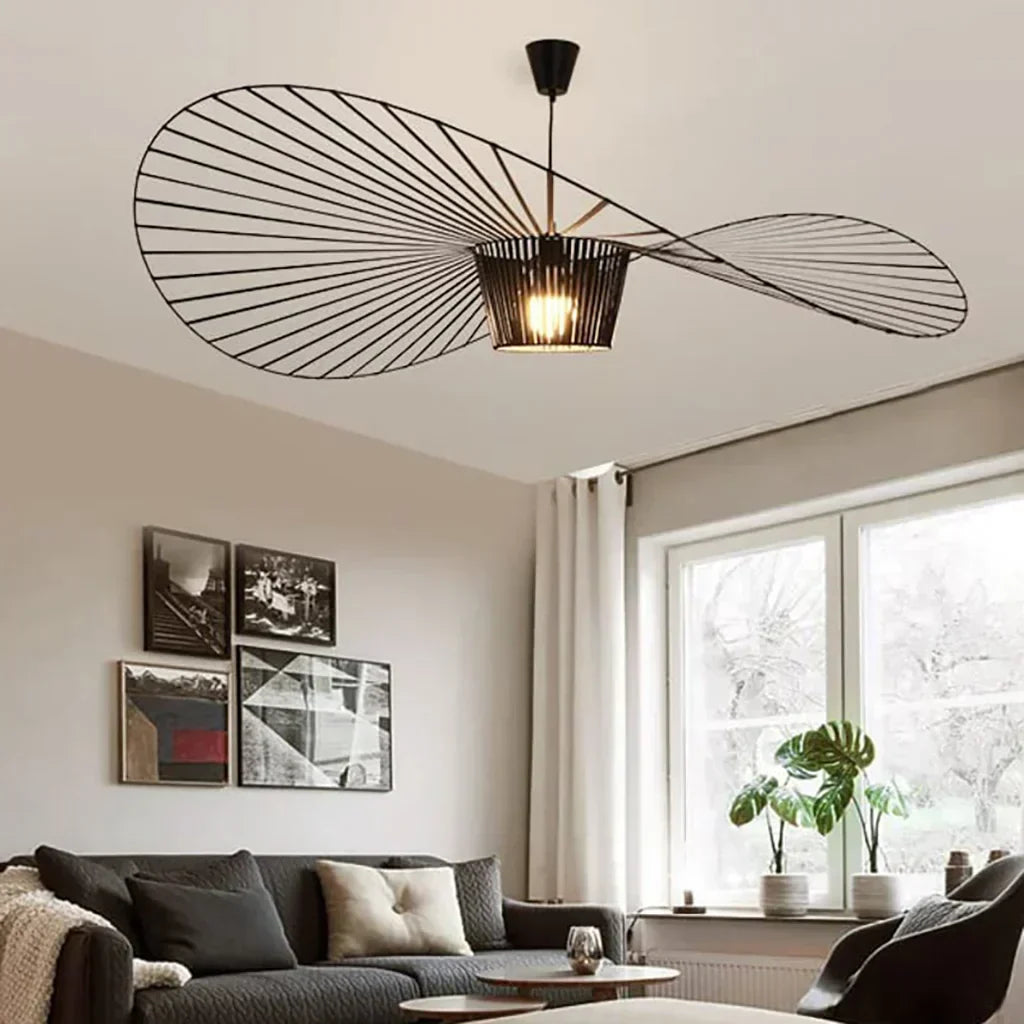 Rosland Vertigo Pendellampe – Elegant Chapeau de Paille Design i Metal og Glas