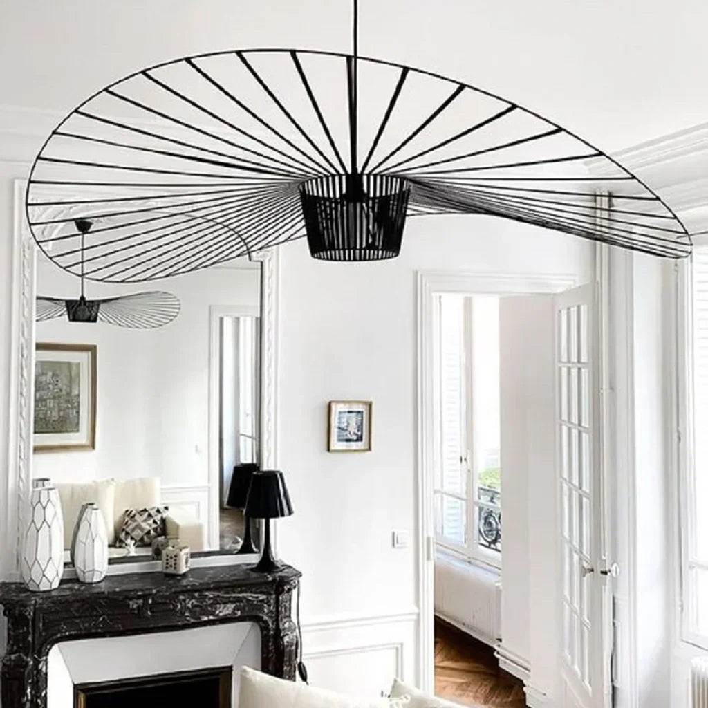 Rosland Vertigo Pendellampe – Elegant Chapeau de Paille Design i Metal og Glas