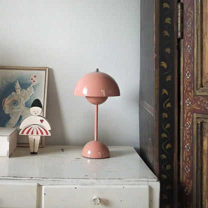 Flowerpot V2 Bordlampe – Ikonisk Design og Tidløs Elegance