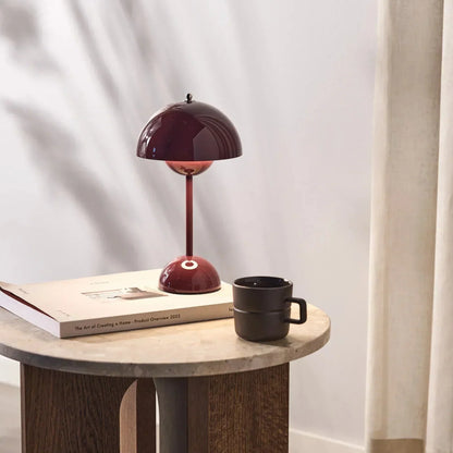 Flowerpot V2 Bordlampe – Ikonisk Design og Tidløs Elegance